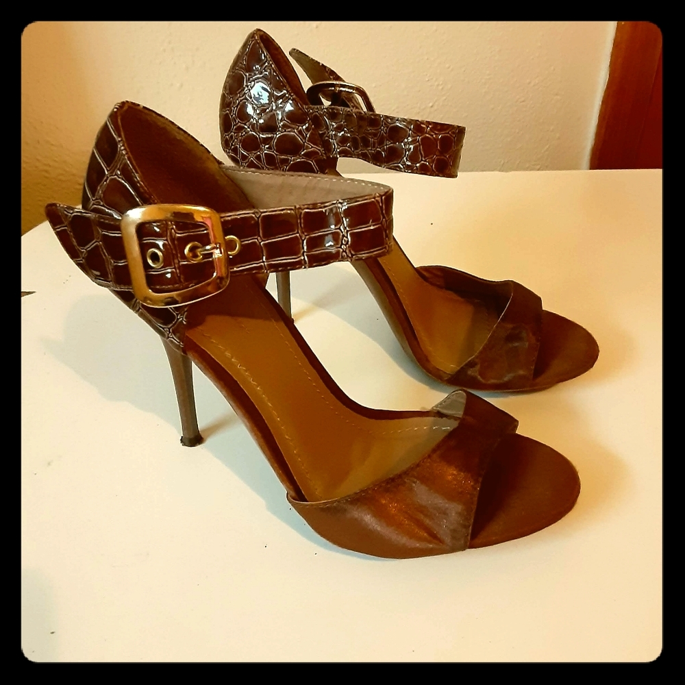 Xhilaration high heel sandals
